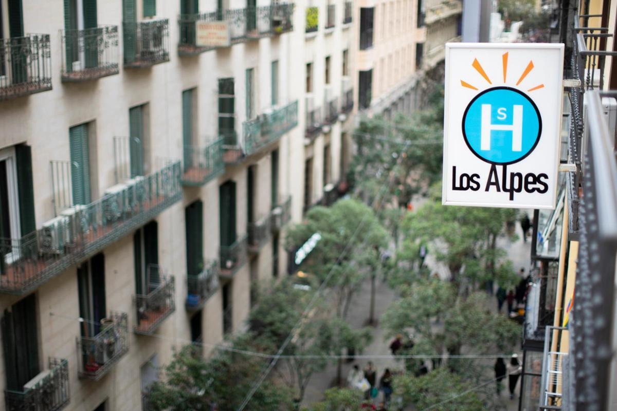 Hostal Los Alpes Madrid Exterior photo